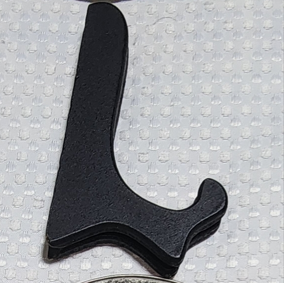 VINTAGE EUC HALLMARK 1983 TRIM A TREE CHRISTMAS PEWTER PLATE & STAND - Picture 3 of 3